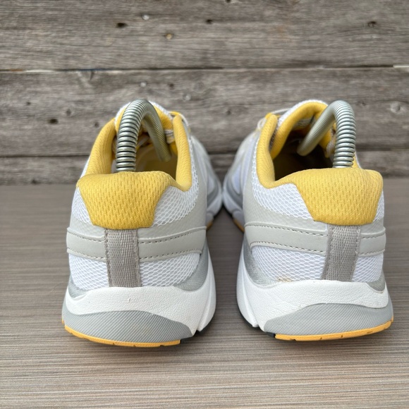 Vionic Tokyo Sneakers - Picture 7 of 12